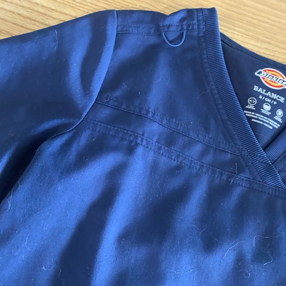 Scrubs - Picture 3 of 8